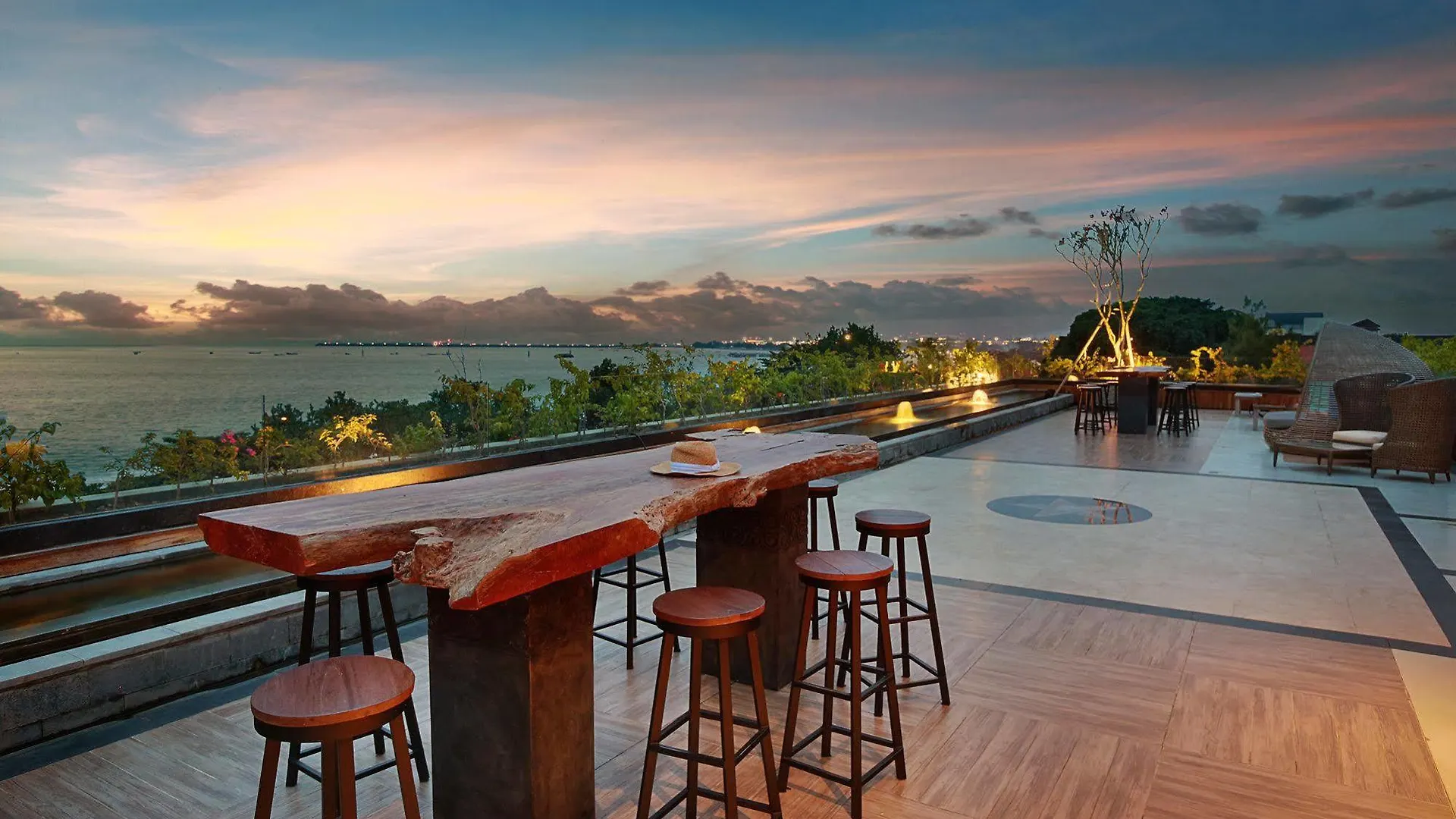 Jimbaran Bay Beach Resort And Spa By Prabhu